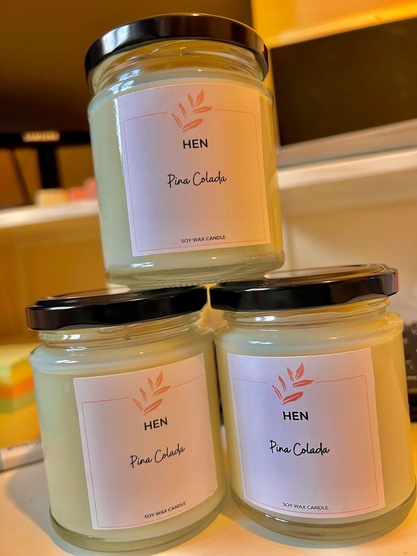 English Pear & Freesia Candle